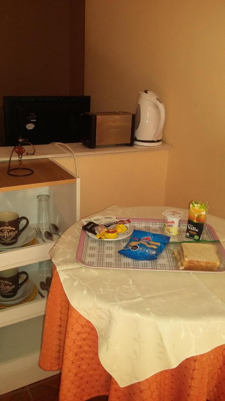 Hotel Don Alfredo Calama Bagian luar foto
